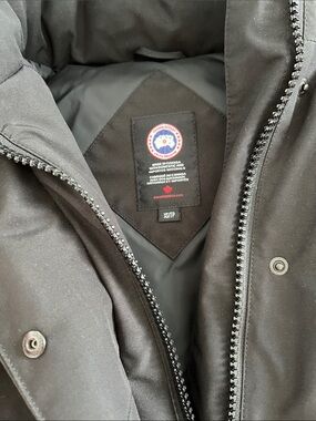 Canada Goose Blakely Parka | Black XS Great Condition Down Coat
